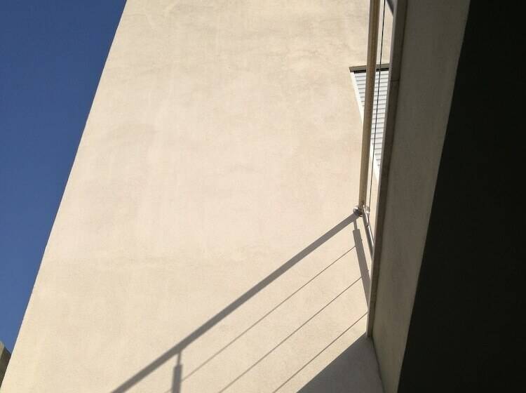 Bed and Breakfast Art House Quartu   Margine Rosso