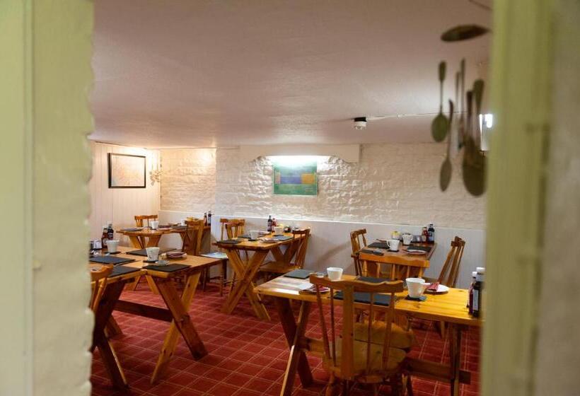 ベッドアンドブレックファースト Blue Swallow