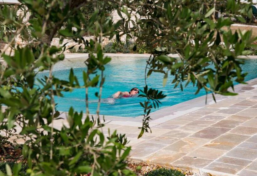 تختخواب و صبحانه Leonardo Trulli Resort