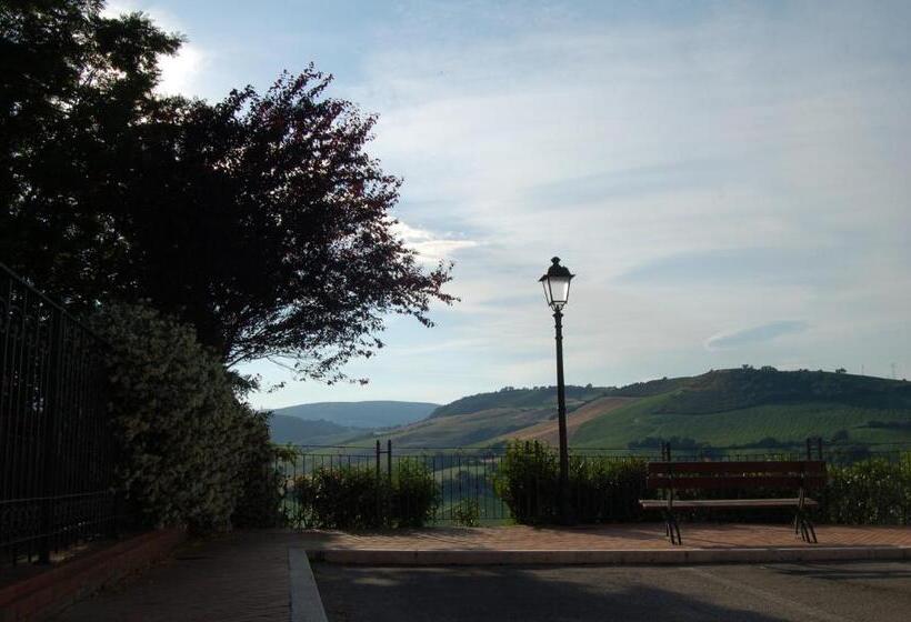 مبيت وإفطار Palazzo Bonfranceschi