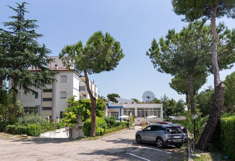 فندق La Fonte A 300m Uscita A14 Pescara Nord