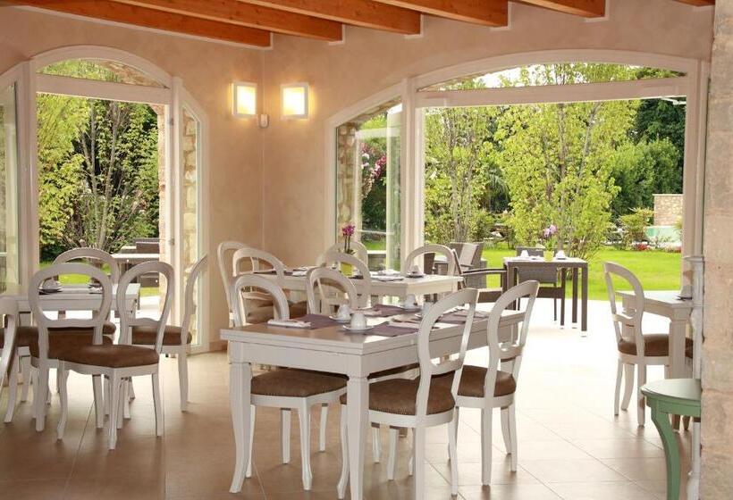 تختخواب و صبحانه Agriturismo Corte Aurea