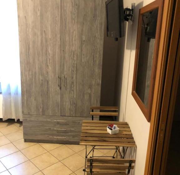 مبيت وإفطار Il Gatto E La Volpe