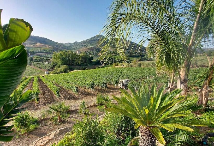 مبيت وإفطار La Suite Di Segesta
