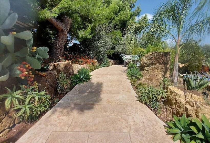 مبيت وإفطار La Suite Di Segesta