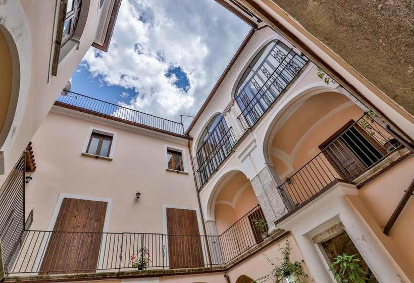 ベッドアンドブレックファースト Pietrantica