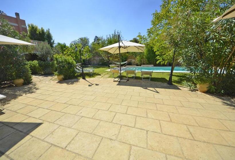 مبيت وإفطار Villa Magnolia