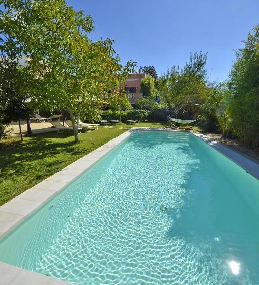 مبيت وإفطار Villa Magnolia