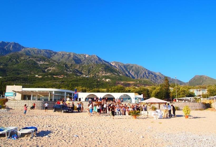 Drymades Inn Resort