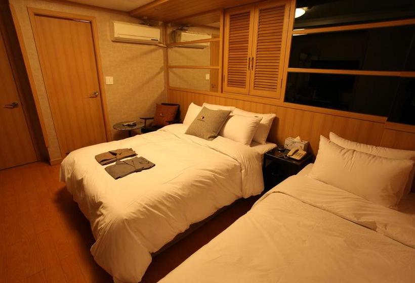Ramses Motel