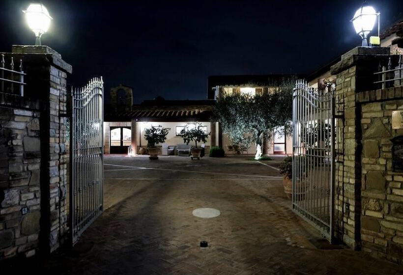 فندق Relais Madonna Di Campagna