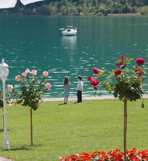 هتل Villa Christina