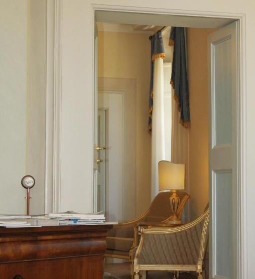 هتل Villa Rinalducci