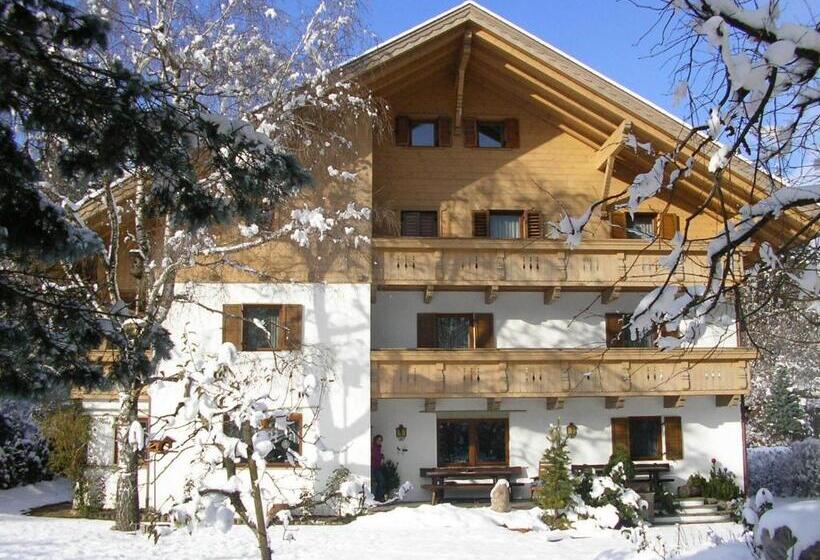 Bed and Breakfast Burgblick
