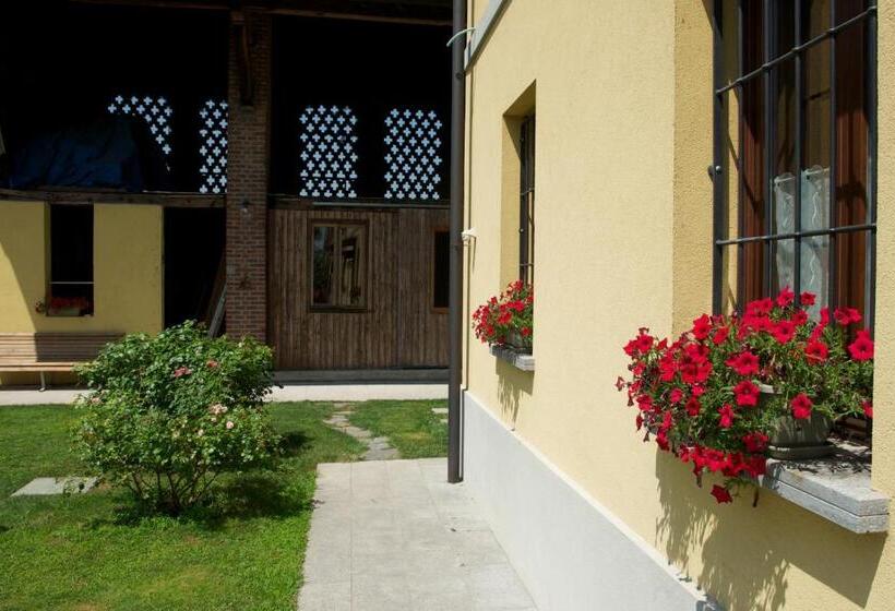 ベッドアンドブレックファースト Cascina Delle Mele