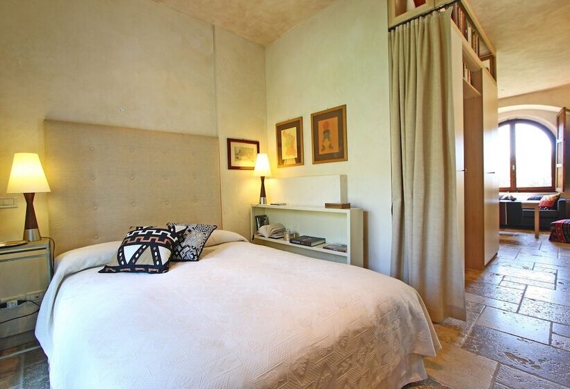 تختخواب و صبحانه Castrum Di Serravalle