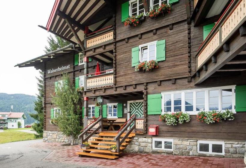 مبيت وإفطار Gästehaus Walserheimat