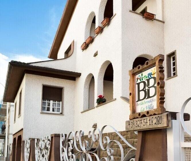 住宿加早餐  La Villa