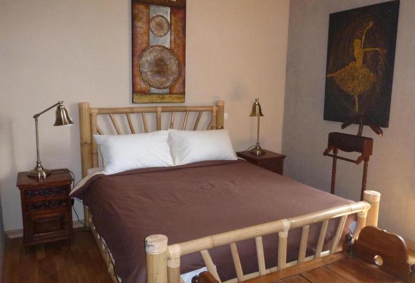 مبيت وإفطار Les Chambres Du Clos Des Capucins