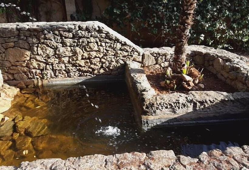 تختخواب و صبحانه Villa Edera