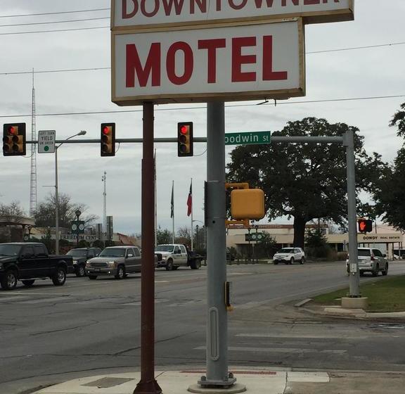 Downtowner Motel