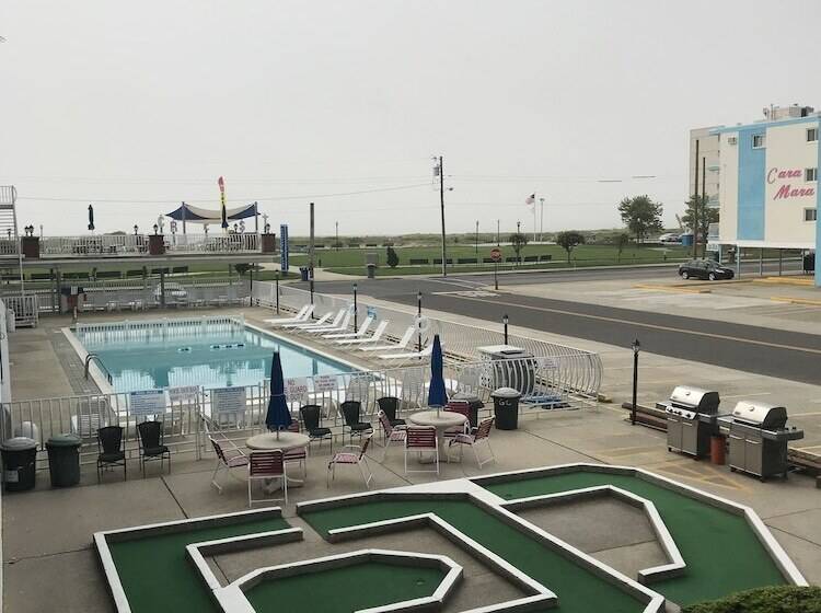 Gold Crest Motel
