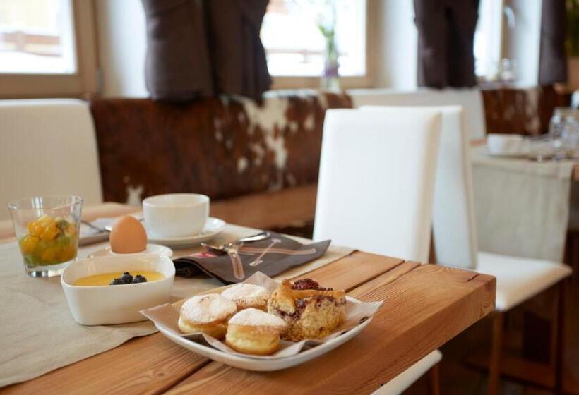 هتل Chalet Vites Mountain