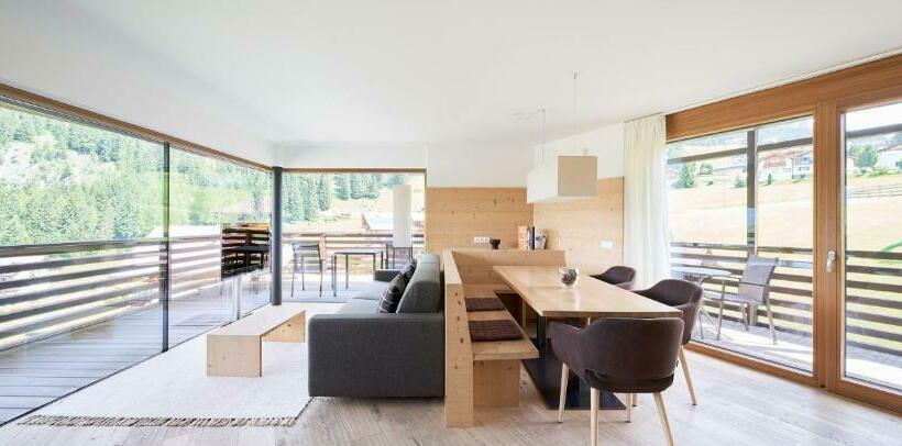 هتل Saleghes Dolomites Residence