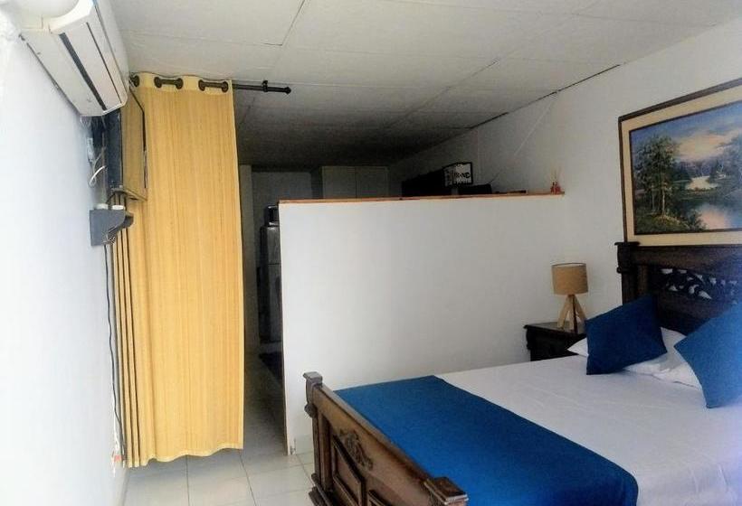 هتل Edificio Nuevo Conquistador