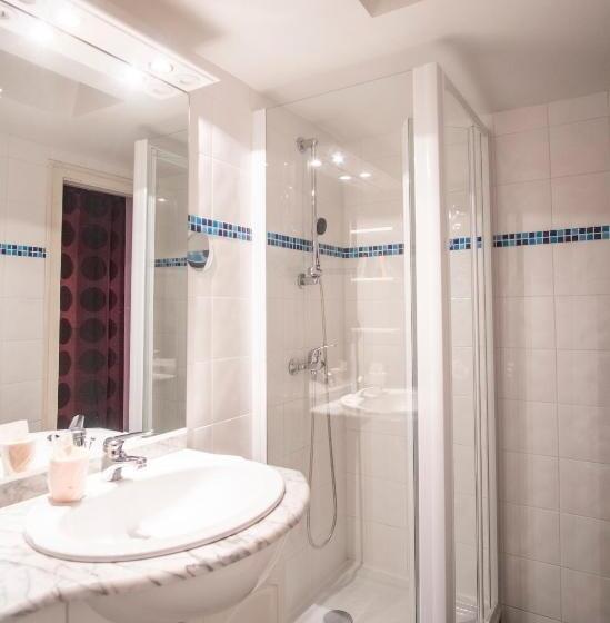 هتل Hôtel Itzalpea