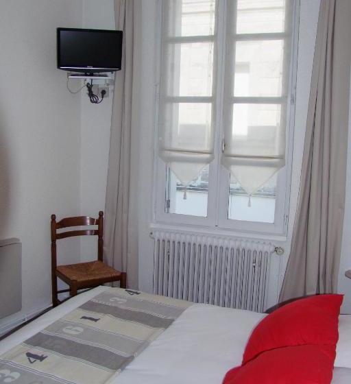 ホテル Hôtel 2 étoiles Et Restaurant Le Galet Bleu