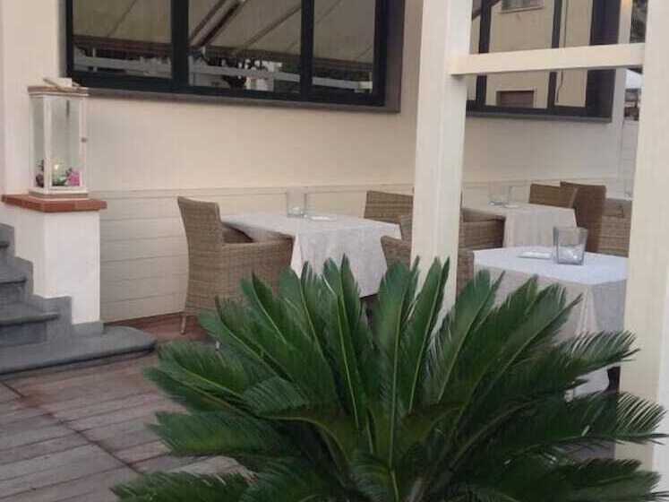 هتل Villa Toscana