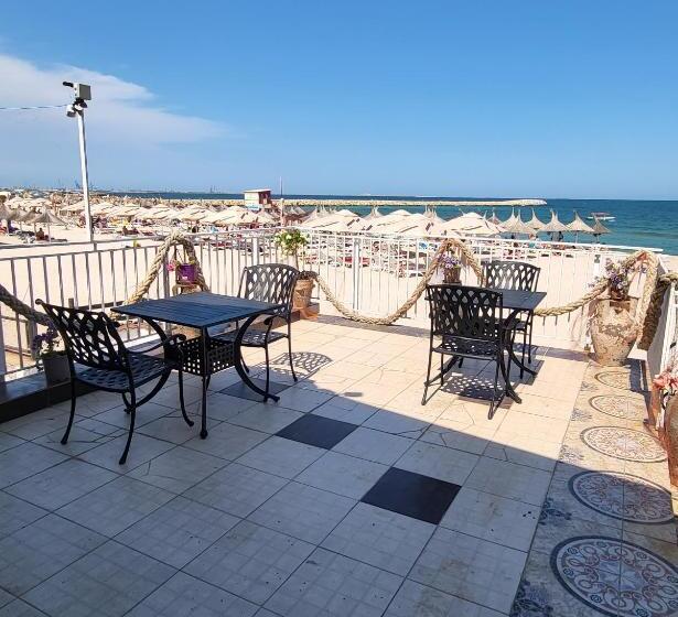 استراحتگاه La Perla Bianca Residence