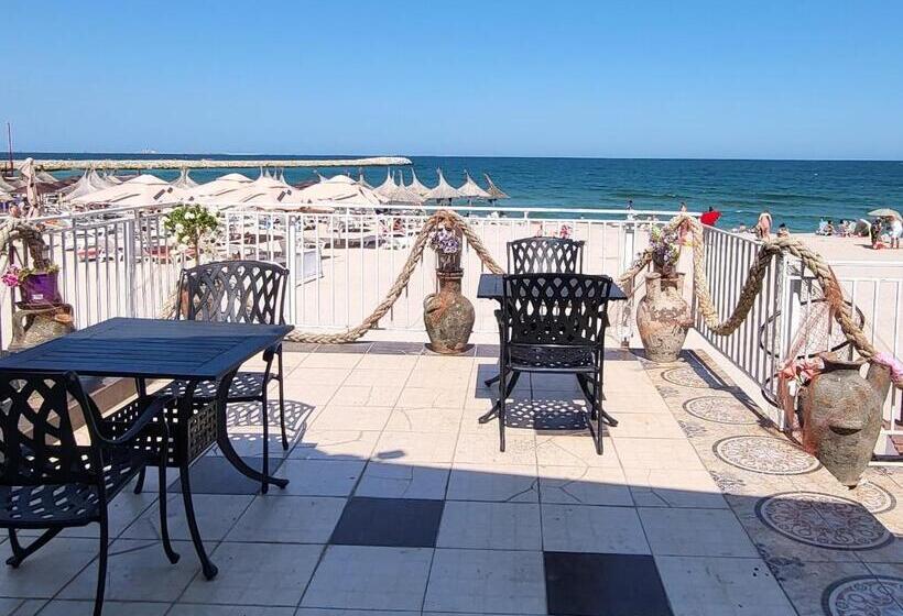 استراحتگاه La Perla Bianca Residence