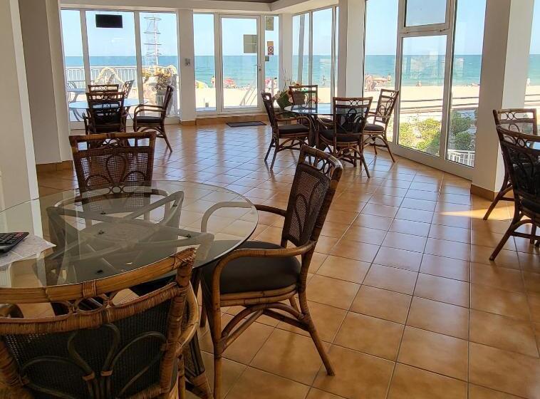 استراحتگاه La Perla Bianca Residence