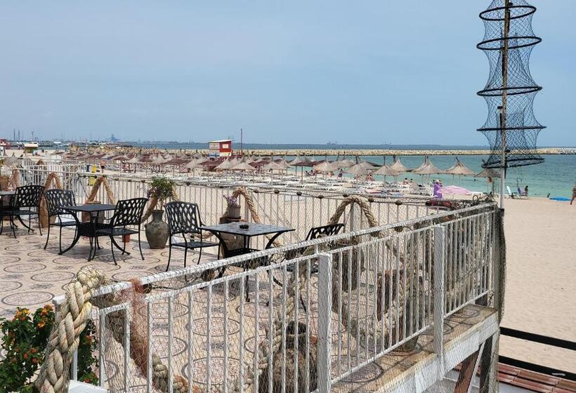 استراحتگاه La Perla Bianca Residence