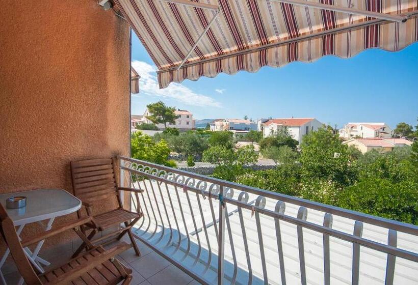 مبيت وإفطار Villa Daniela