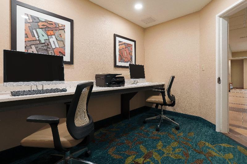 فندق Candlewood Suites Lenexa   Overland Park Area By Ihg