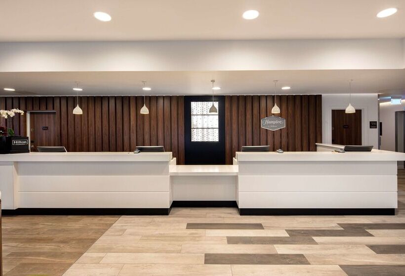 هتل Hampton By Hilton London Stansted Airport