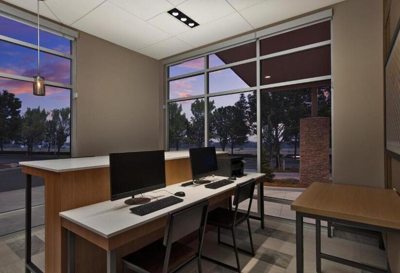 فندق Holiday Inn Express & Suites   Portland Airport   Cascade Stn, An Ihg