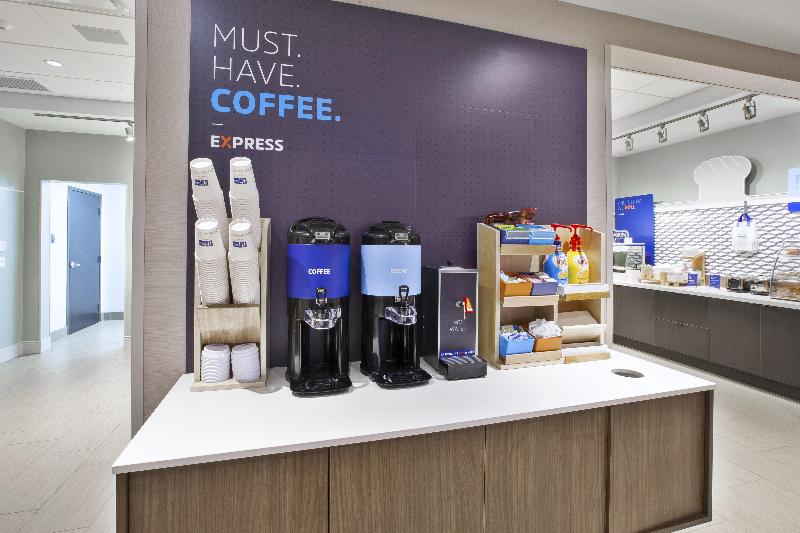 فندق Holiday Inn Express & Suites Okemos   University Area, An Ihg
