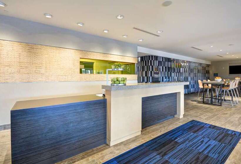 فندق Home2 Suites By Hilton Charles Town