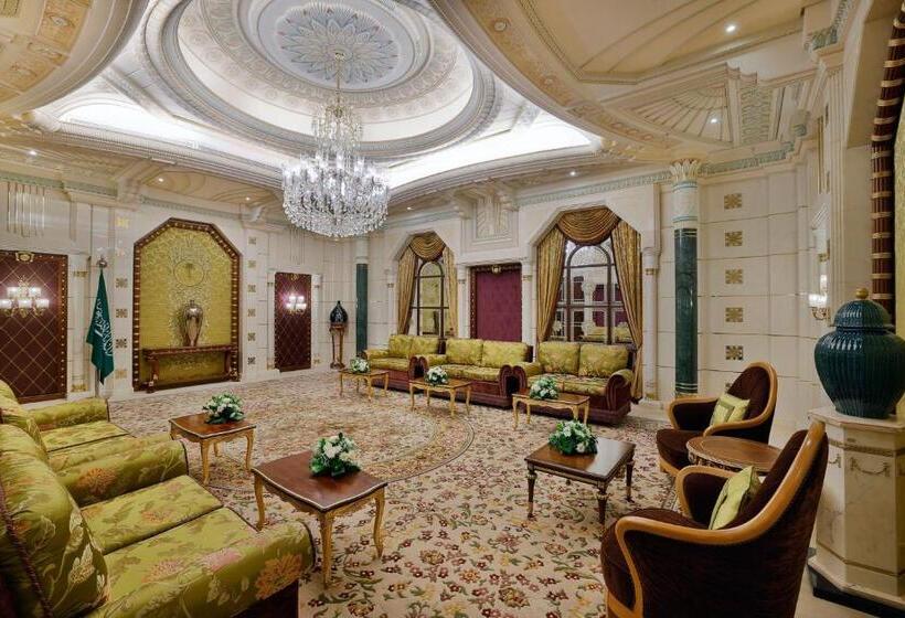 هتل The Ritz Carlton Jeddah