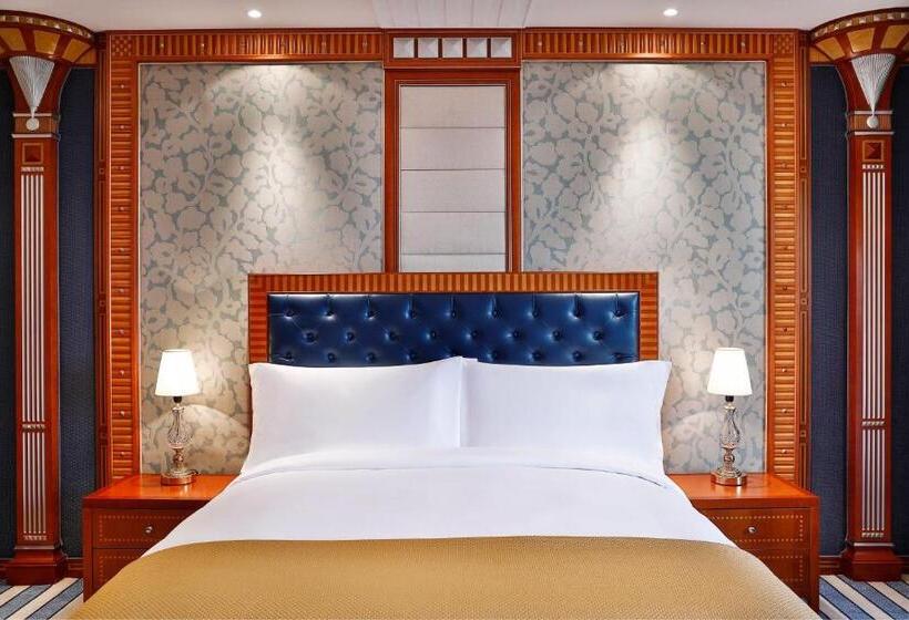 هتل The Ritz Carlton Jeddah