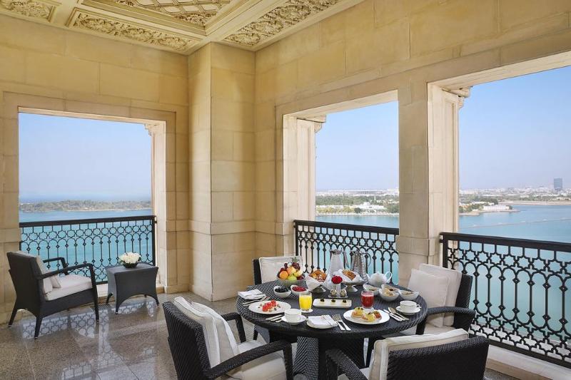 هتل The Ritz Carlton Jeddah