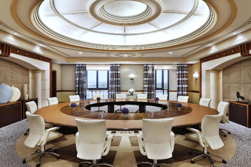 هتل The Ritz Carlton Jeddah