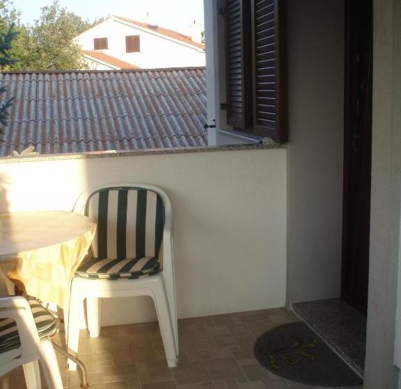 호스텔 Guest House Lidija