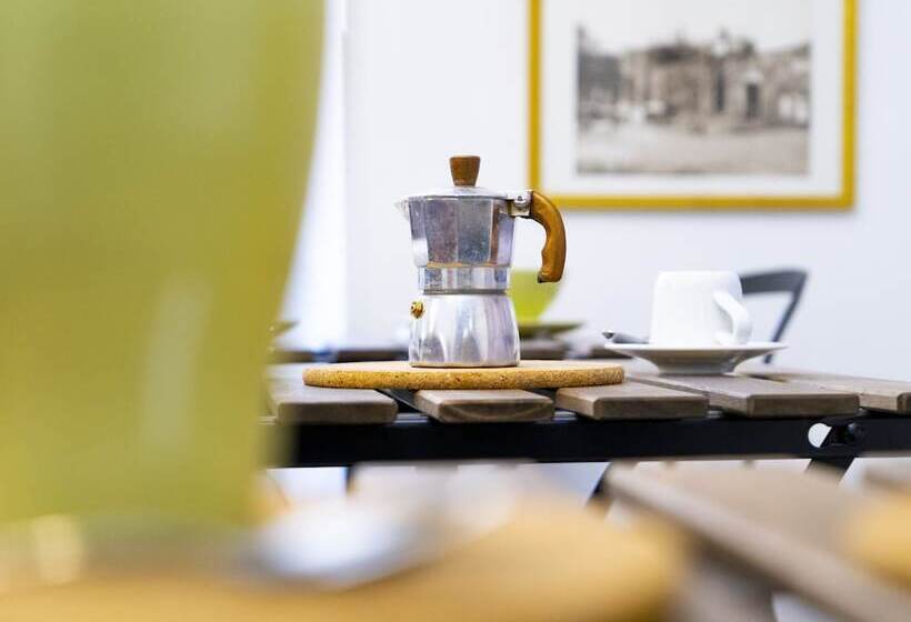 تختخواب و صبحانه Salotto Piramide