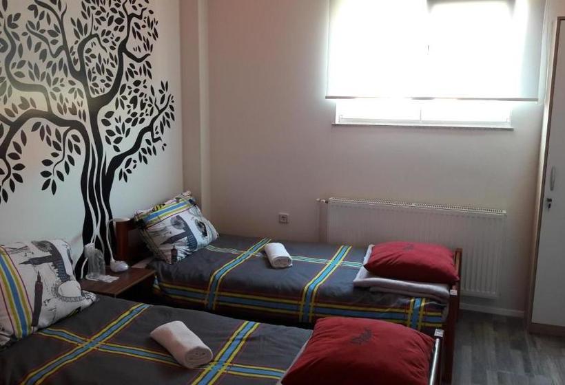 Hostel In Club