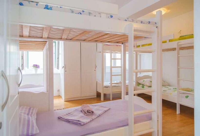 Hostel Marinero   Adults Only